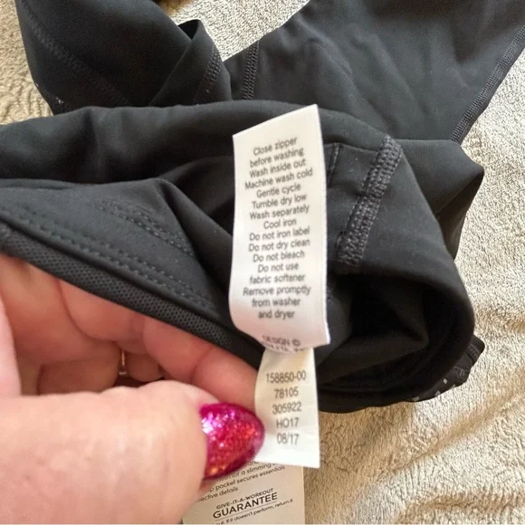 NWT Athleta black/multi Aurora Precision 7/8 tight compression legging Size XS - Picture 10 of 11